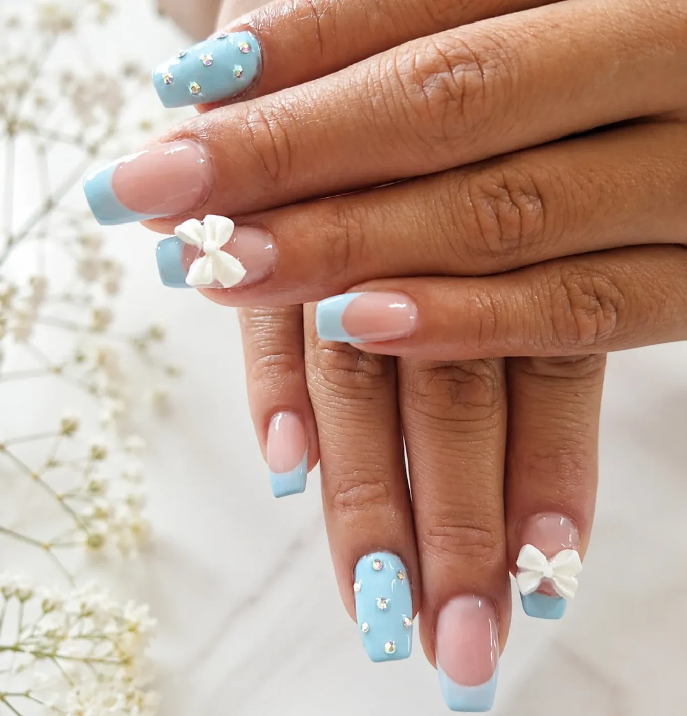 Francesa azul con moños
